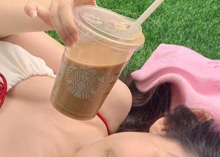 美媛馆 – 跨越界限的水水er修女：她的写真作品揭示水的深邃美