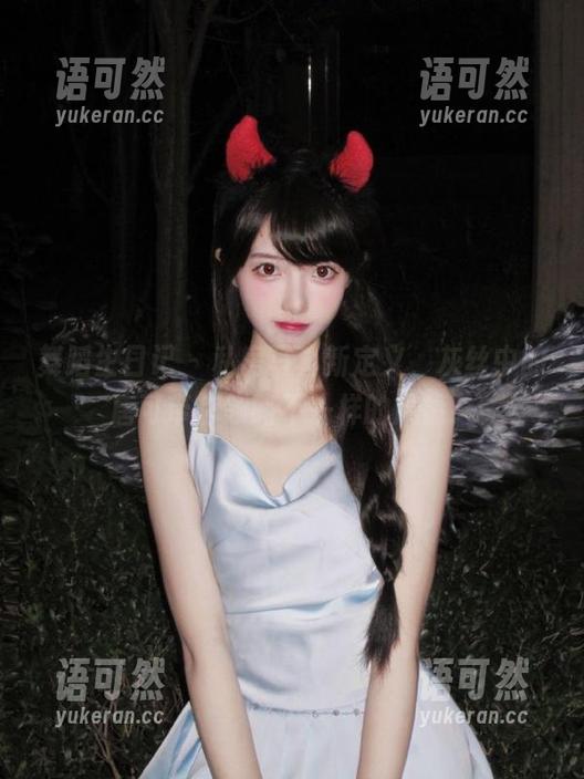 舞蹈生日记 - 私房写真新定义，灰丝中的唐可带你领略不一样的风情！
