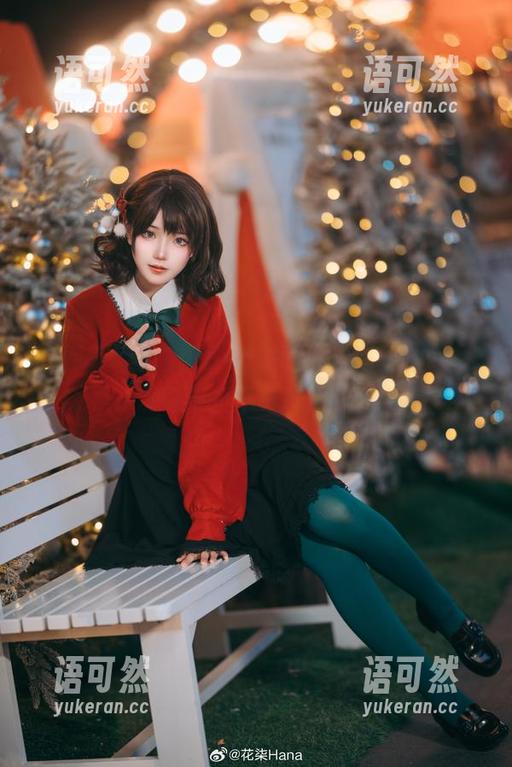 免费获取花柒Hana美丽白丝写真照片，发现她的不一样风采！