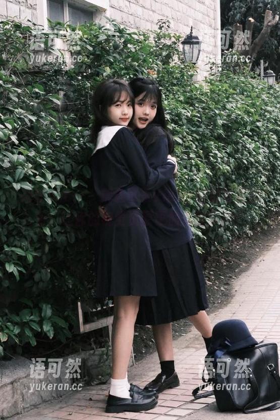 花漾show - 精选可乐Vicky眼镜写真图包，让你的视觉资源更加丰富多彩！