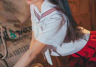 花漾show – 周于希牛仔裤写真合集，带你走进她独特的时尚世界