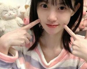 花漾show – 王雨纯最新皮衣写真，分享不一样的时尚与青春活力