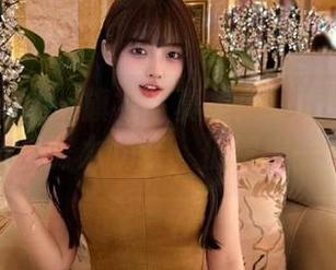 花漾show – 旗袍写真集：玥儿玥er在高清画面里努力伪装，仍露出一点迷茫