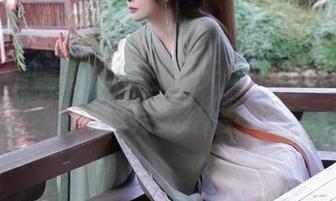 走进苏嫣嫣阿姨的白丝天地：原图与图册的完美结合