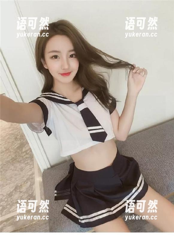 蜜桃社-Gina 蜜桃社 - 充满神秘感的Gina连体衣无圣光写真:每张图片都仿佛在诉说着一个关于自由与自我的故事。