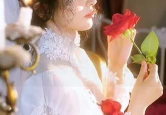蜜桃社 – 爱丽莎Lisa旅拍原图分享，完全免费，让美丽随时触手可及！