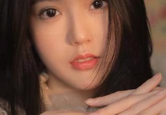 袜啵啵 – 甜甜圈泳装作品全集：缤纷色彩与优雅线条的完美交融