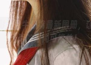 见新摄影呈现牛仔裤最新图册，让你探寻无限的时尚可能性！