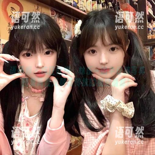 语画界 - 疯狂吐槽：林乐一的牛仔裤写真图集简直是颠覆传统的视觉盛宴！