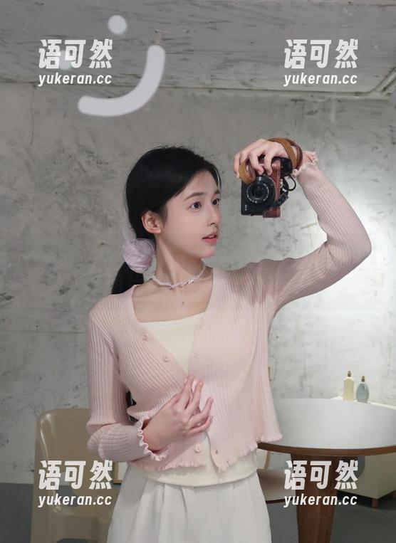 微密圈 - 超辣的林一最新写真曝光，绝美图片&视频引发热议！