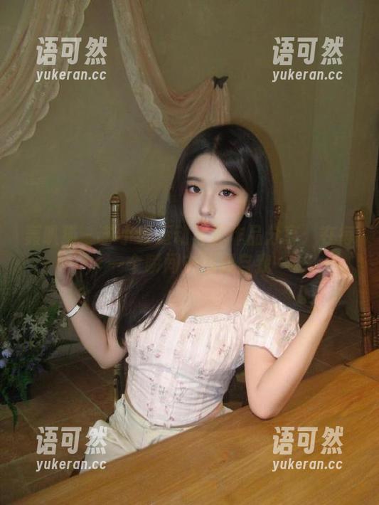 轰趴猫 - 苏小暖运动写真作品分享：在每一个瞬间中找到自我
