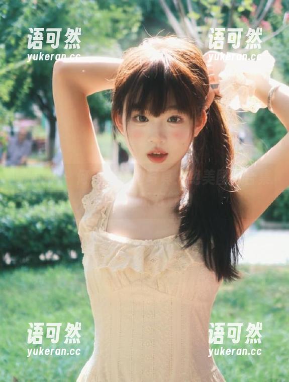 雅拉伊 - 何嘉颖旗袍写真：绝美图片合集，尽显东方魅力