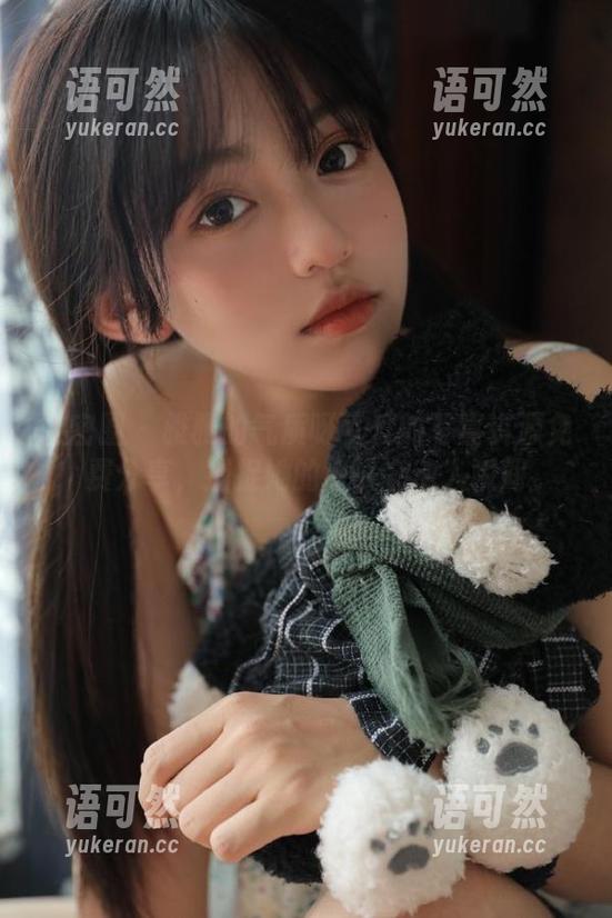 微密圈 - 雅雅的气质呀可爱的写真资源免费分享，捕捉她的每一个动人瞬间
