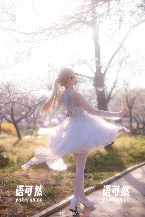 探索雪晴Astra的居家全套写真作品，捕捉每个动人的瞬间