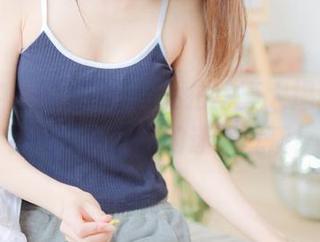 青豆客 – 欧尼anne私拍写真大揭秘，内衣风格尽显她的迷人气质！