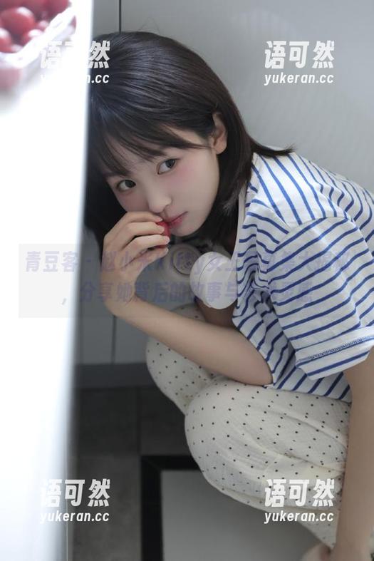 青豆客 - 赵小米Kitty女王写真集大揭秘，分享她背后的故事与艺术灵感