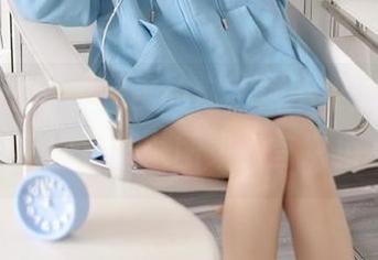 青豆客 – 追求完美的你，绝不能错过的“金BABY秘书”图集，首次免费！
