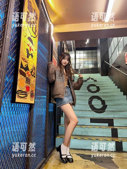 青豆客 - 绝美福利！细数陈雨涵眼镜写真中那些不可错过的瞬间！
