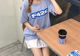 青豆客 – 沉醉于顾欣怡的裸足作品，网盘中的美感让你欲罢不能！