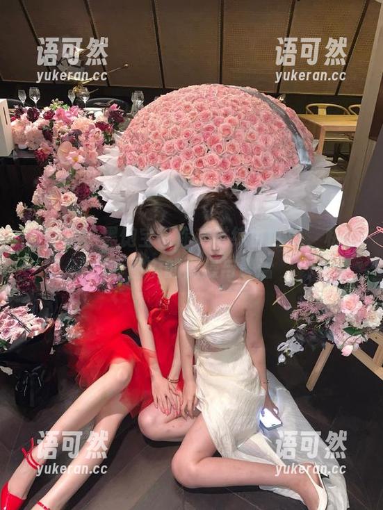 微密圈 - 黑饱宝带你走进纯白世界，私拍套图中的浪漫与静谧